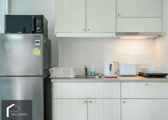 Studio Apartment By The Sea E413