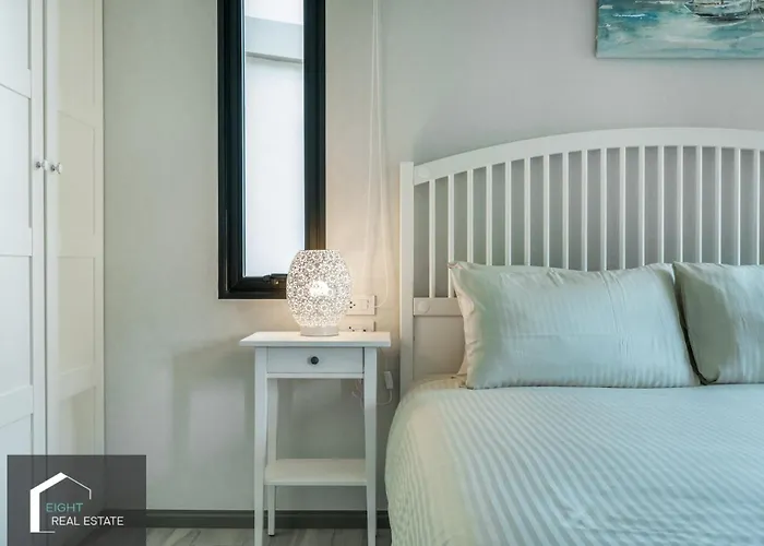 Studio Apartment By The Sea E413