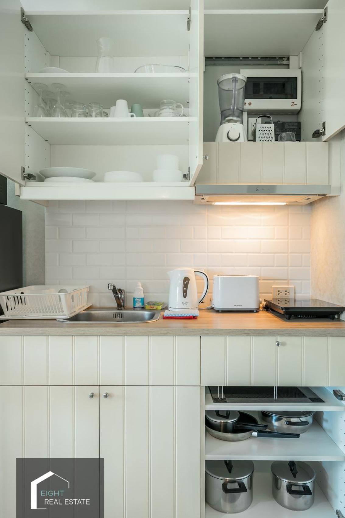By The Sea E413 Apartment