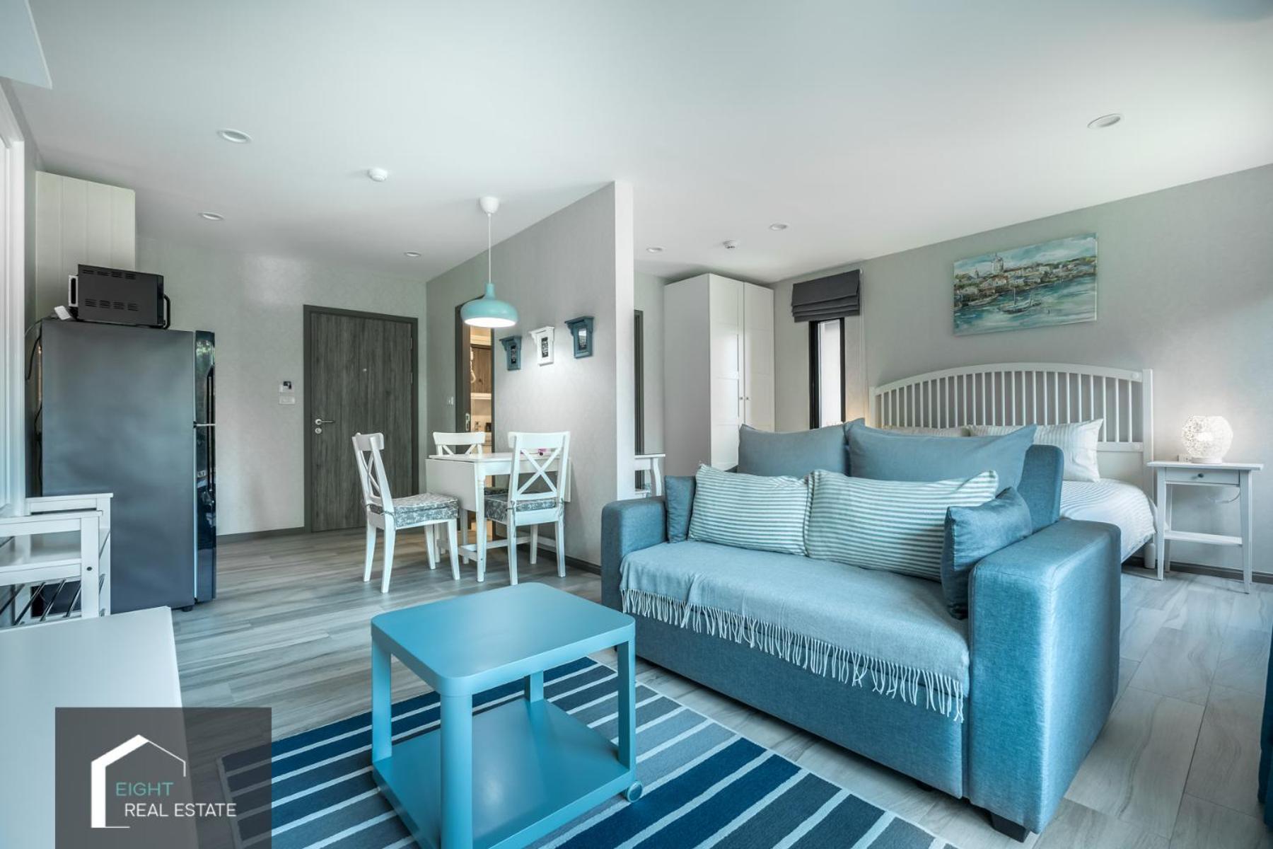Apartment By The Sea E413 *